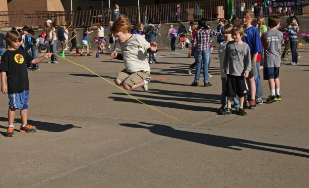 МС: Целодневното обучение продължава и в пети клас