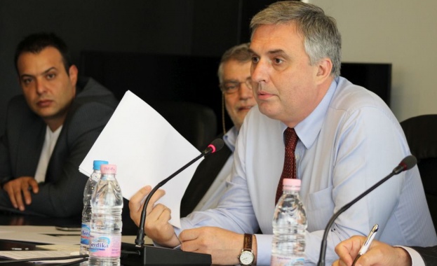 Калфин: БСП се самосвали с алчност и некомпетентност