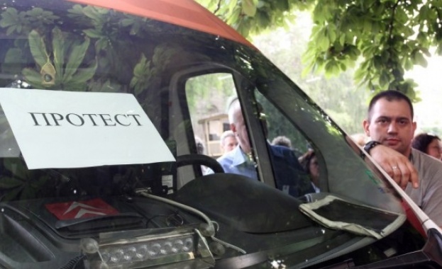 Всяко търпение има граници: Лекарите от Спешна помощ подадоха оставка 