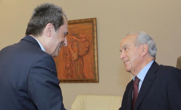 Орешарски: Банките могат да бъдат по-активни в процеса на усвояване на европейските средства