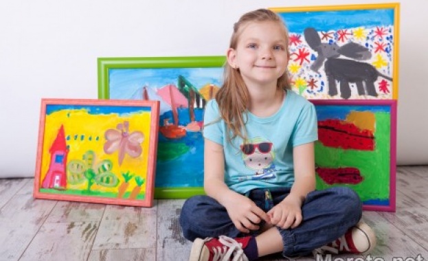 6-годишната Меги продава картините си, за да помогне на незрящи деца 