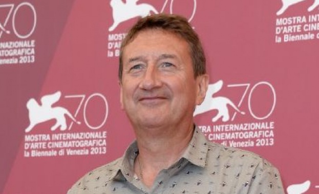 Стивън Найт ще пише сценария на втората част на "Z-та световна война"