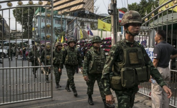 Военните в Тайланд планират да проведат избори след година