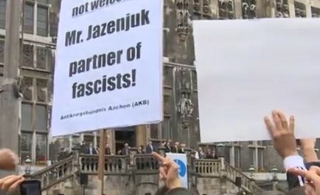 Освиркаха Арсений Яценюк в Германия