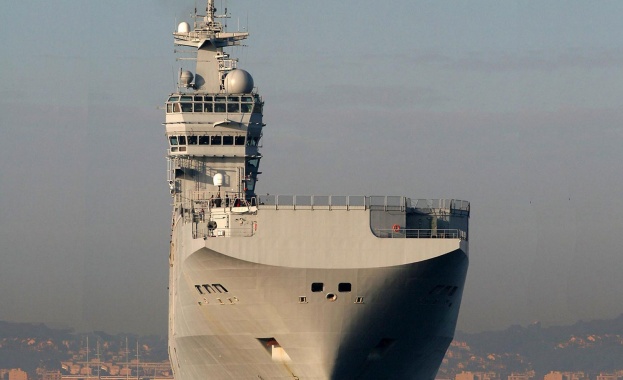 Русия и Франция изпълняват договора за строителство на корабите „Мистрал"