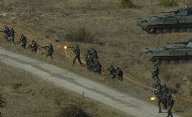 Започна тактическото учение на 61-ва механизирана бригада „Мирен страж - 2014 г."