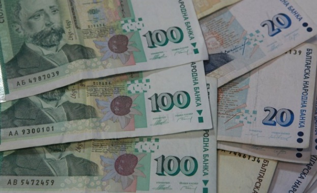 Държавата харчи по 20 млн. на ден за обществени поръчки Държавата харчи по 20 млн. на ден за обществени поръчки