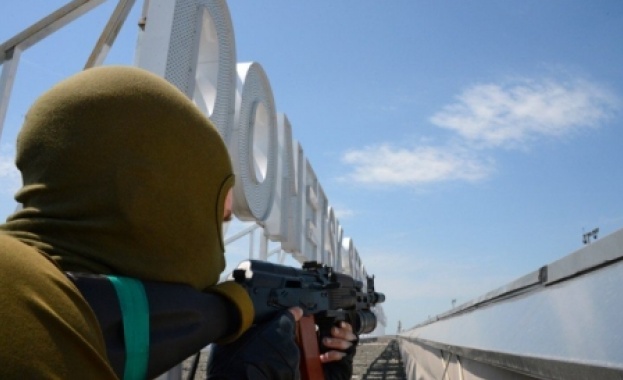 Край Донецк продължават сраженията 