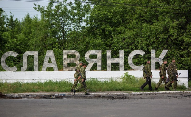 Украински военни обстреляха автобус с деца в Славянск