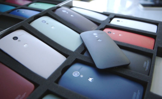 Motorola затваря американския си завод