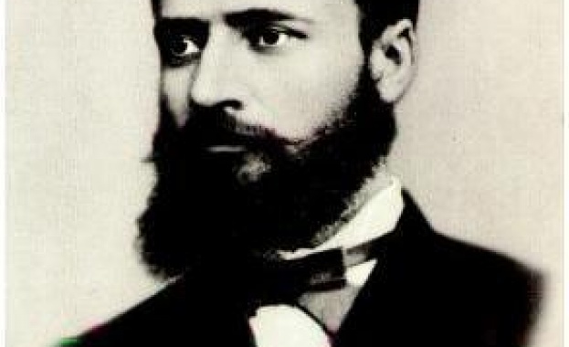 Нашият народ има свой особен живот, особен характер, особна физиономия, коя го отлича като народ