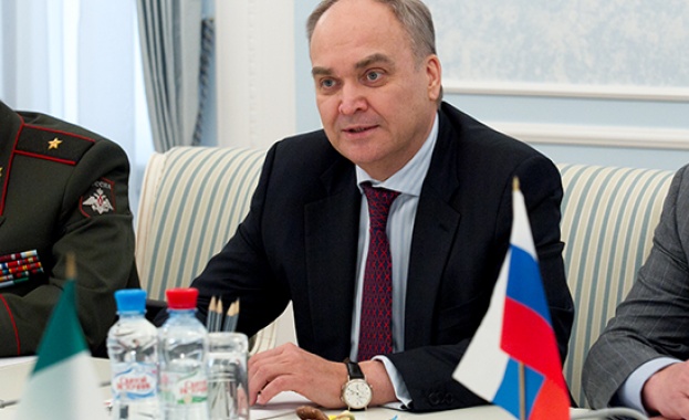 Антонов представи диск със "суровата истина" за Украйна