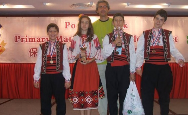 Млади русенски математици са с покана за международно състезание в Хонг Конг