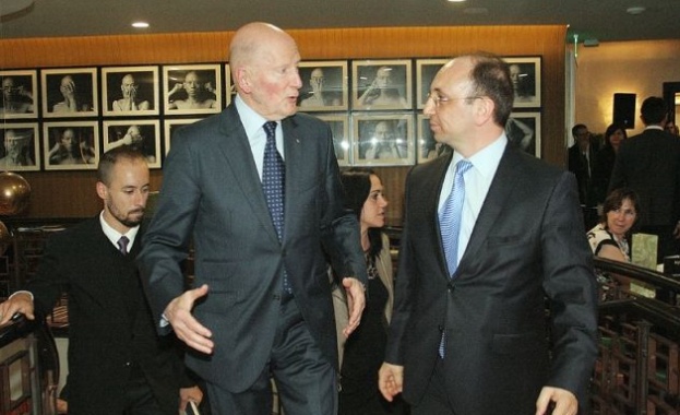 Сакскобургготски присъства на представянето на новата книга на Николай Василев  