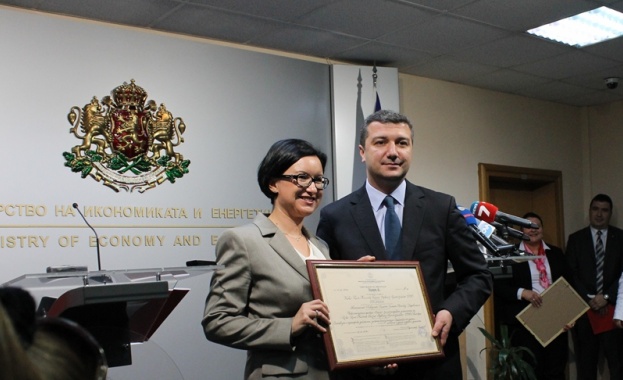 Стойнев: Шести пореден месец бизнес климатът се подобрява