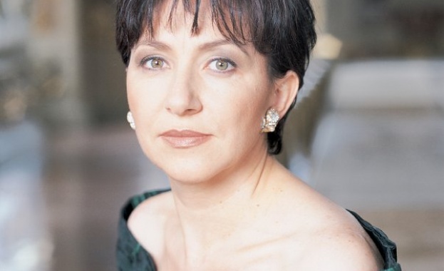 Красимира Стоянова: Нашите бизнесмени трябва да разберат, че е страшно модерно да се ходи на опера