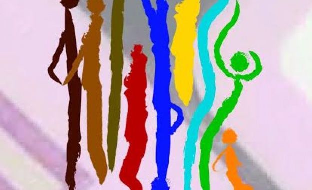 С лятното кино и концерт стартира Арт-фестивал „Отворени пространства"