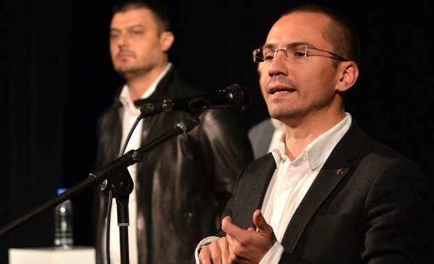 Бареков и Джамбазки влизат в групата на консерваторите в Европарламента