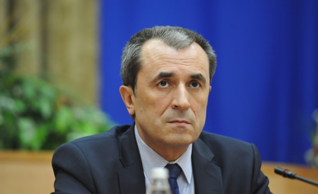 Орешарски: Валери Петров. Това сякаш казва всичко