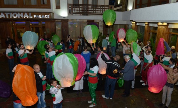 Отвъд новините