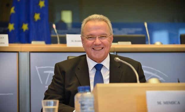 Европейският комисар за защита на потребителите на посещение у нас