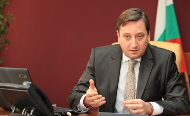 Ангелов: Безработицата пада 4 поредни месеца
