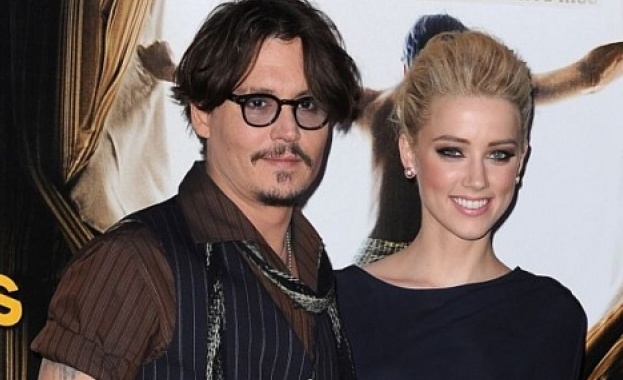 Амбър Хърд отрече слуховете за присвояване на милиони от Джони Деп