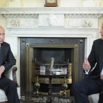 Срещата на Путин и Камерън започна без традиционното ръкостискане