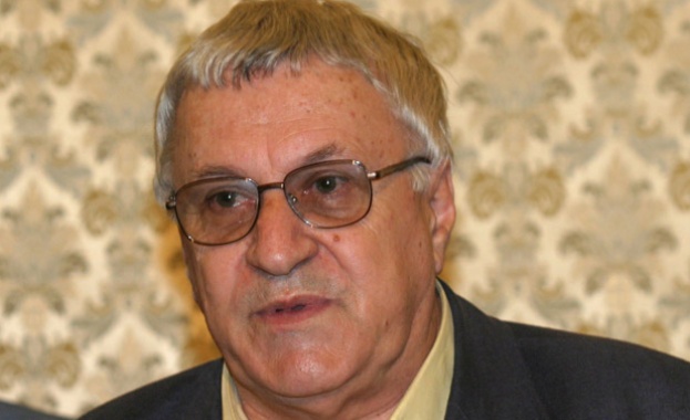 Проф. Андрей Пантев: БСП губи не защото е лява, а защото е недостатъчно лява