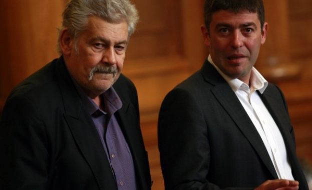 Страхил Ангелов: Експертен кабинет с премиер Орешарски е лошо решение