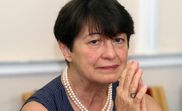 Проф. Емилия Друмева: Задължителното гласуване може да бъде регламентирано