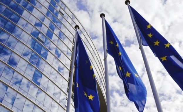 Брюксел частично блокира достъпа на пет държави до финансовите пазари на ЕС