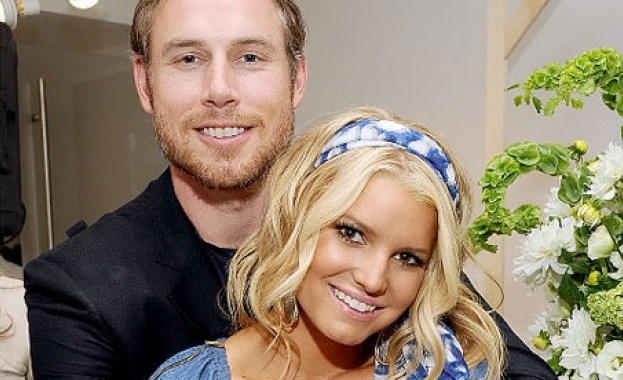 Джесика Симпсън чака трето дете?