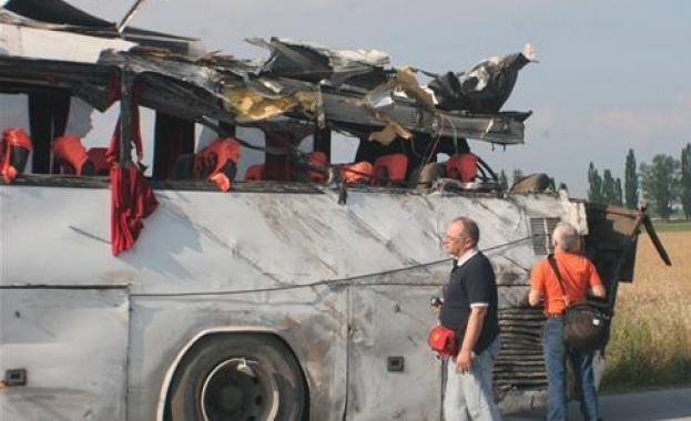 Делото за катастрофата на „Тракия” забуксува 