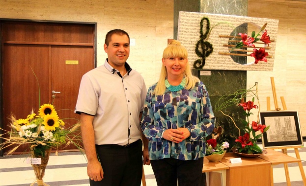 Радио София показва картини от цветя