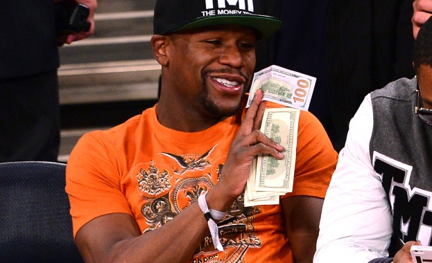 Боксьор е най-печелившият спортист в света, Роналдо го следва