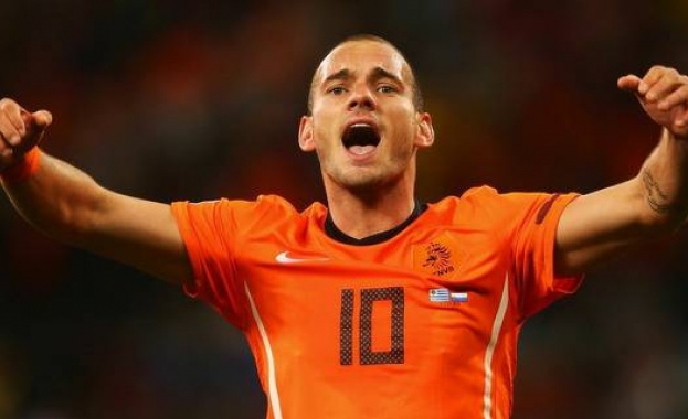 Трима холандски национали на купон до сутринта 