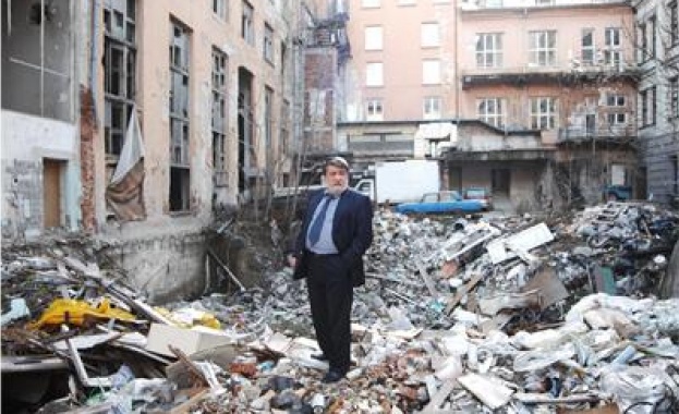 Рашидов не отиде да види какво се случва с Лувъра 