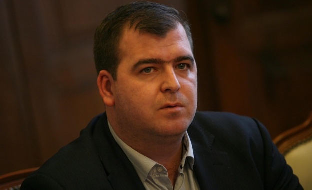 Заместник-министърът на земеделието, храните и горите Явор Гечев и експерти