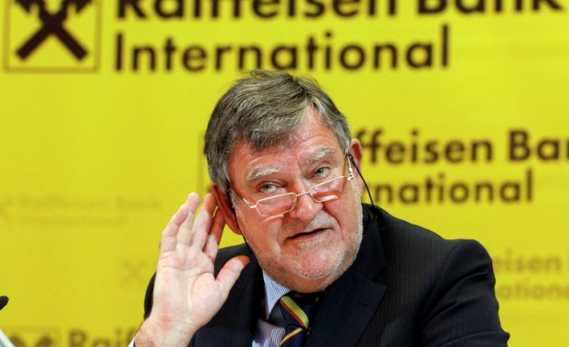 Херберт Степич: Путин изпревари ЕС със светлинни години