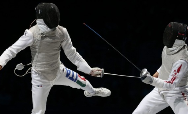 Майстори на фехтовката мерят сили в Бургас