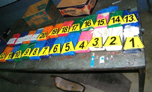 Над 25 кг кокаин заловиха в Малко Търново