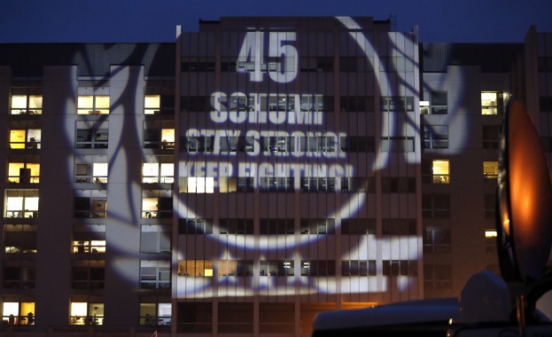 Шумахер е напуснал болницата в съзнание