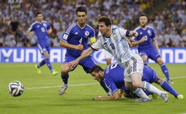 Аржентина би Босна и Херцеговина с автогол и Меси