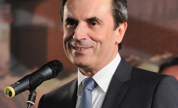 Орешарски се хвали, че имал заслуги за челното място по усвояване на европари