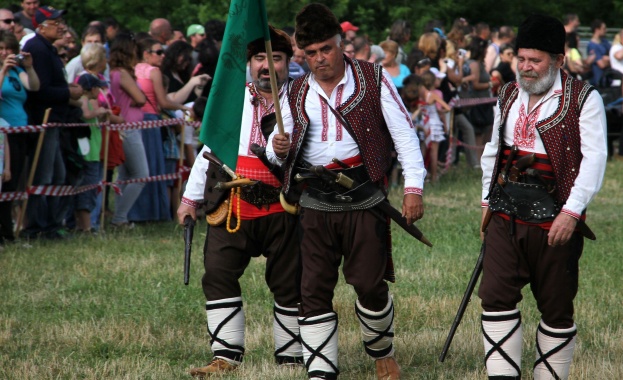 В час по родолюбие