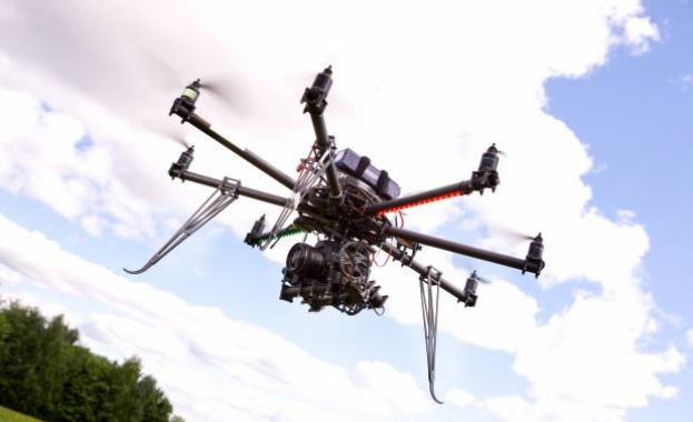 Създадоха дрон, който да се бори с уличните демонстрации