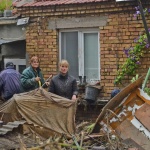 Борбата с последиците от потопа продължава