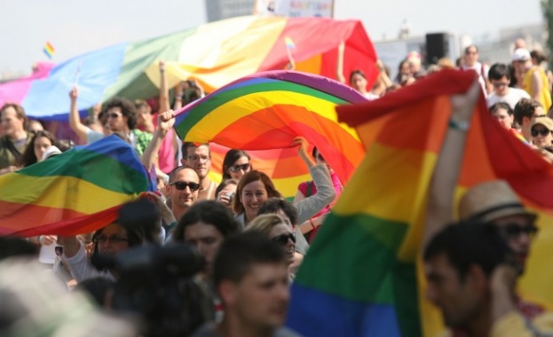 На Балканите България е най-толерантна към хомосексуалните