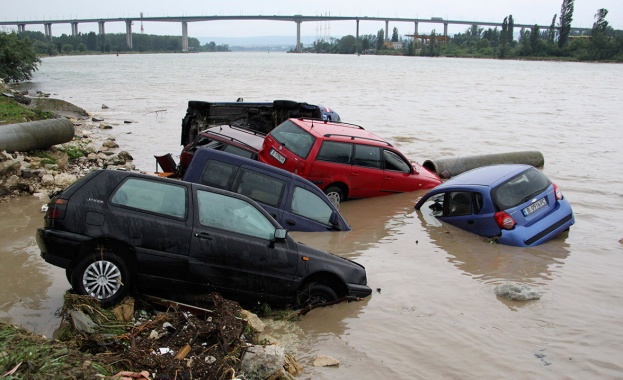 Росен Плевнелиев: Пострадалите от наводненията трябва да бъдат компенсирани по правилата 